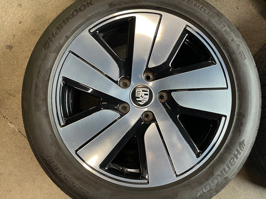 2022 Porsche Taycan S Factory 19 Wheels Tires OEM Rims Hankook 75% tread