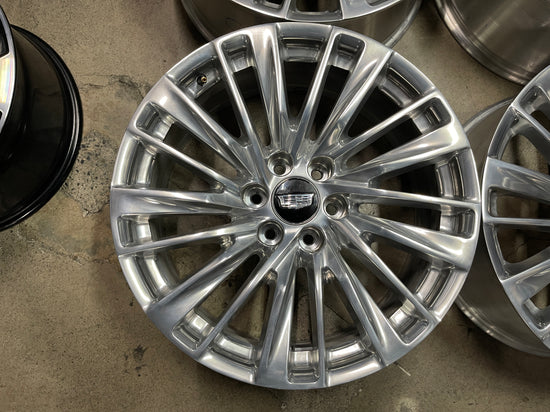 Sold Four 2025 Cadillac Escalade Platinum Factory 22 Wheels OEM Rims 87835102 Polished