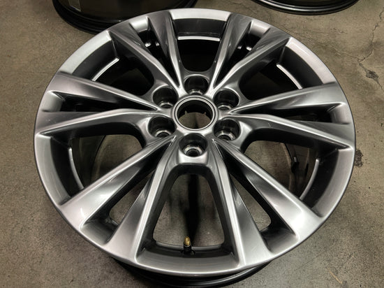 Sold One single 2023 Cadillac XT5 Factory 18 Wheel OEM 4870 Rim 84180450 84180797 Hyper Silver