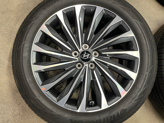 Sold 2025 Hyundai Palisade Calligraphy Factory 20 Wheels Tires OEM 71048 Rims