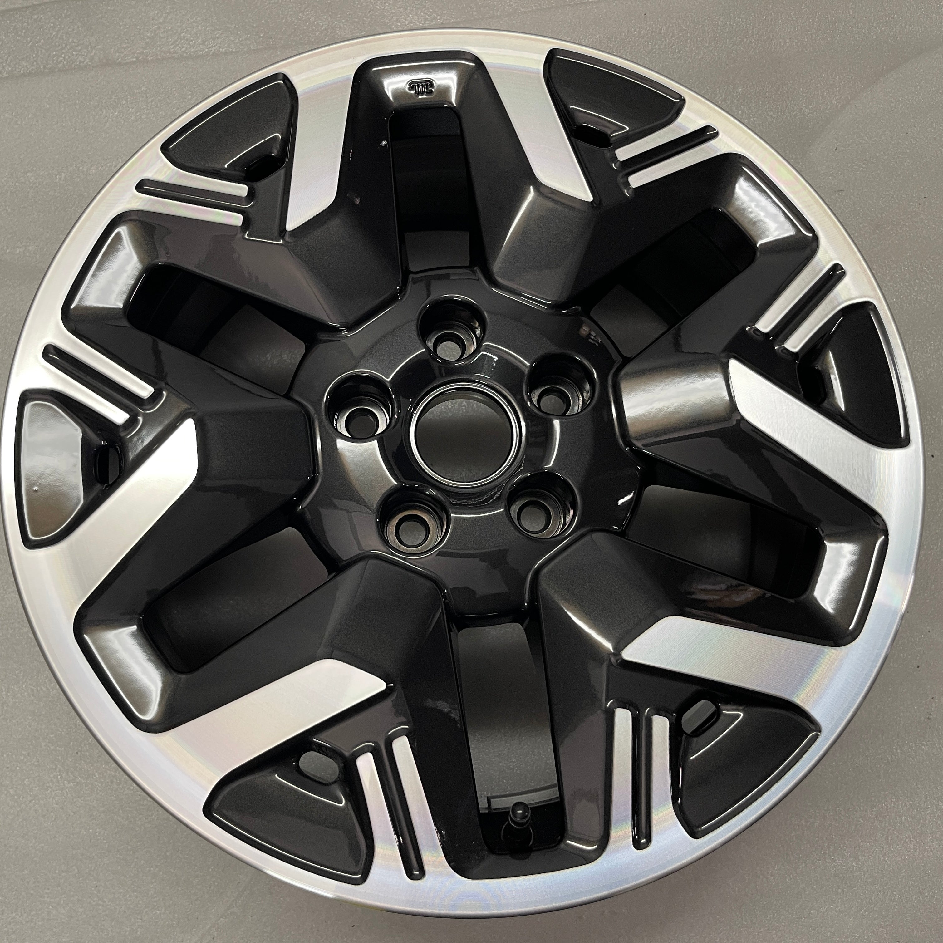 SUBARU レンズ　ＸＶ 左84913FL493 2025-2026 Subaru Forester OEM Wheel Rim 17x7 +48 Machined Face