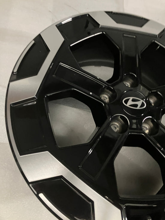 ONE 2024 Hyundai Santa Fe Factory 18 Wheel OEM Palisade Rim Tucson Single