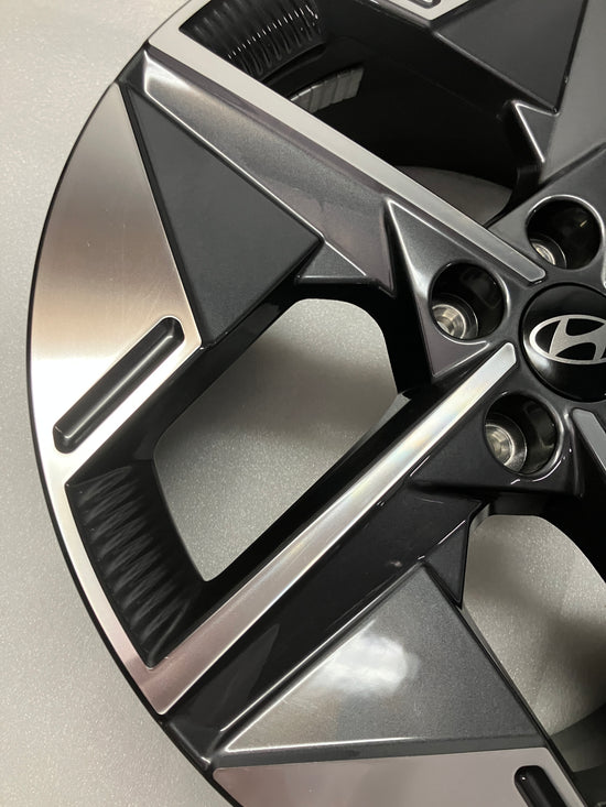 Single OEM Hyundai Tucson Factory Alloy Wheel Rim 52910-N7620 71106