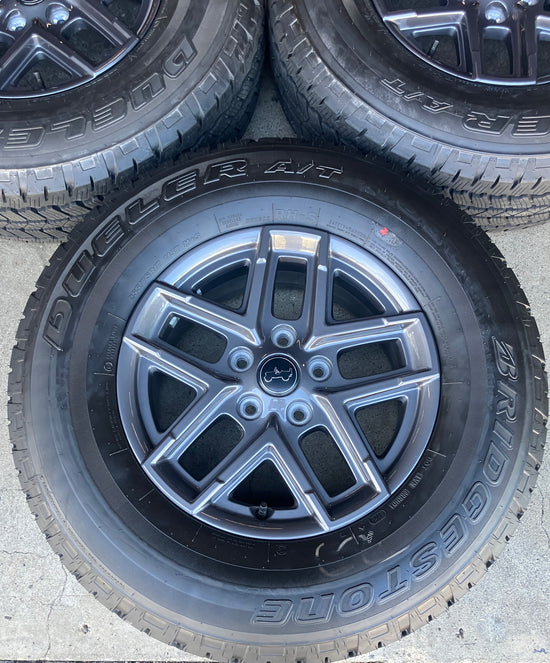 Five 2025 Jeep Wrangler Factory 17" Wheels Tires Rims OEM 04755591AA All Terrain 255/75/17