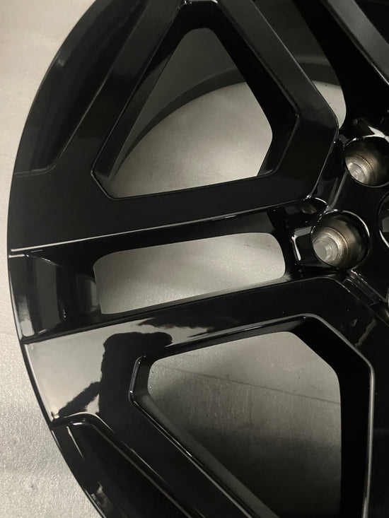 (1) 2025 OEM Kia Telluride Factory 20 52910-S9840 Wheel Rim Black