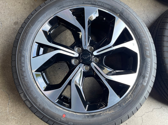 2025 Ford Mustang Mach-E Factory 19 Wheels Tires OEM LJ8C1007B1A Michelin 225/55/19
