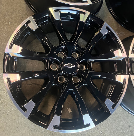 Sold Four 2024 2025 Chevy Traverse Factory 18 Wheels OEM 14154 Rims 84886617 Black