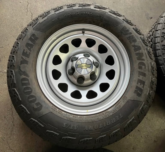 Sold 2025 Chevy Silverado 1500 Factory Steel Wheels Tires Rims 8130 OEM Goodyear 255/70/17