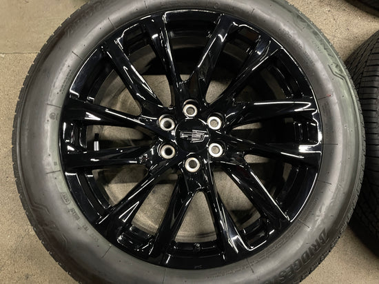 2025 Cadillac Escalade factory 22 Wheels Tires OEM Rims Platinum Onyx Black 84653998