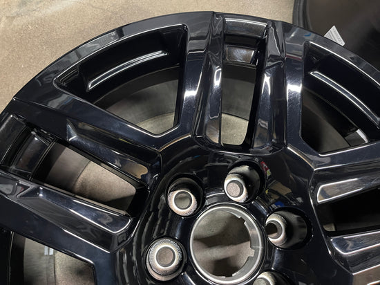 One 2025 Chevy Silverado LTZ Factory 20 Wheel OEM 5913 Rim Tahoe Black 23377017
