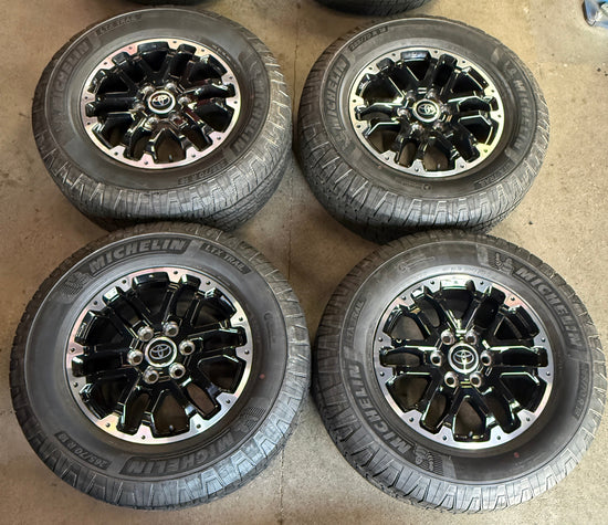 2025 Toyota Tundra TRD TSS 18 Wheels Tires Rim OE 95407 Black Michelin 265/70/18