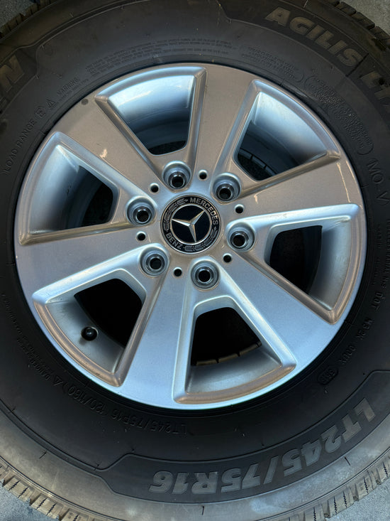 2020 Mercedes MBZ Sprinter 2500 Factory 16 Wheels Tires Rims OEM 9074012700 Michelin