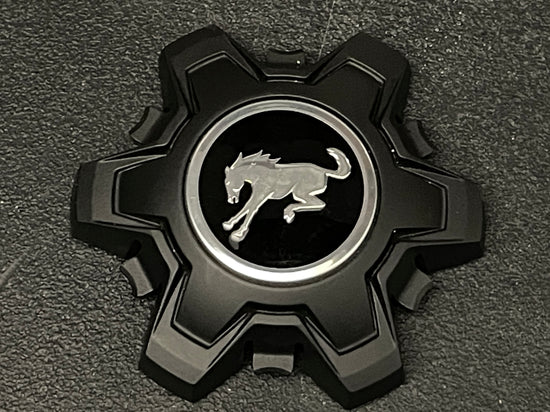 Single One FORD Bronco Full size Steel wheel Black center cap