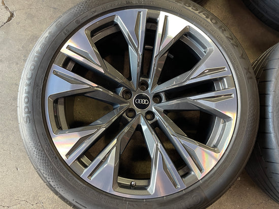 2025 Audi Q8 SQ8 Factory 22 Wheels Tires OEM 4M8601025BD Rims Conti SCA06