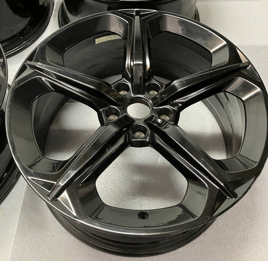 Set of 4 21" Lamborghini Urus staggered Genuine Factory OEM Black wheels