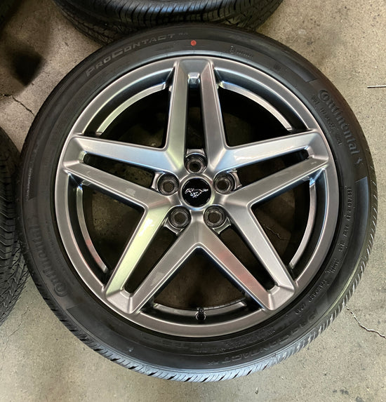 2025 Ford Mustang GT Factory 19 Wheels Tires Rims Hyper Silver OEM PR3C1007AA 255/40/19