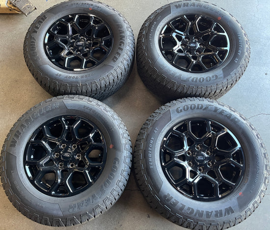 2025 Ford F150 Factory 18 Wheels Tires OEM 10340 Rim Black 275/65/18 Goodyear AT