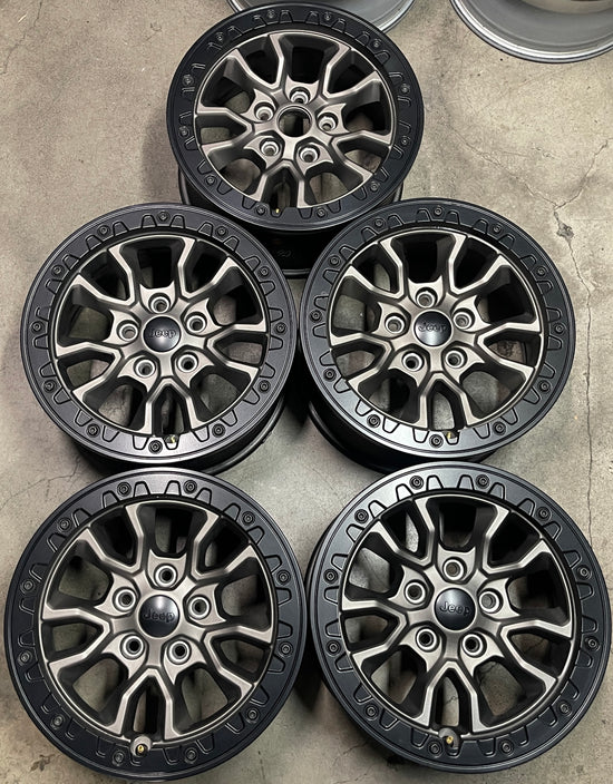 Sold Five 2024 Jeep Wrangler Rubicon Gladiator Factory 17" Wheels OEM 9304 Rims Bead lock