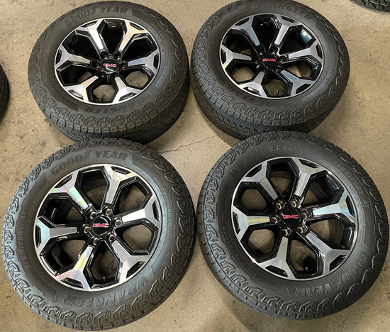 Sold 2025 GMC Sierra Factory 20 Wheels Tires Yukon Rims OEM Silverado 84949606