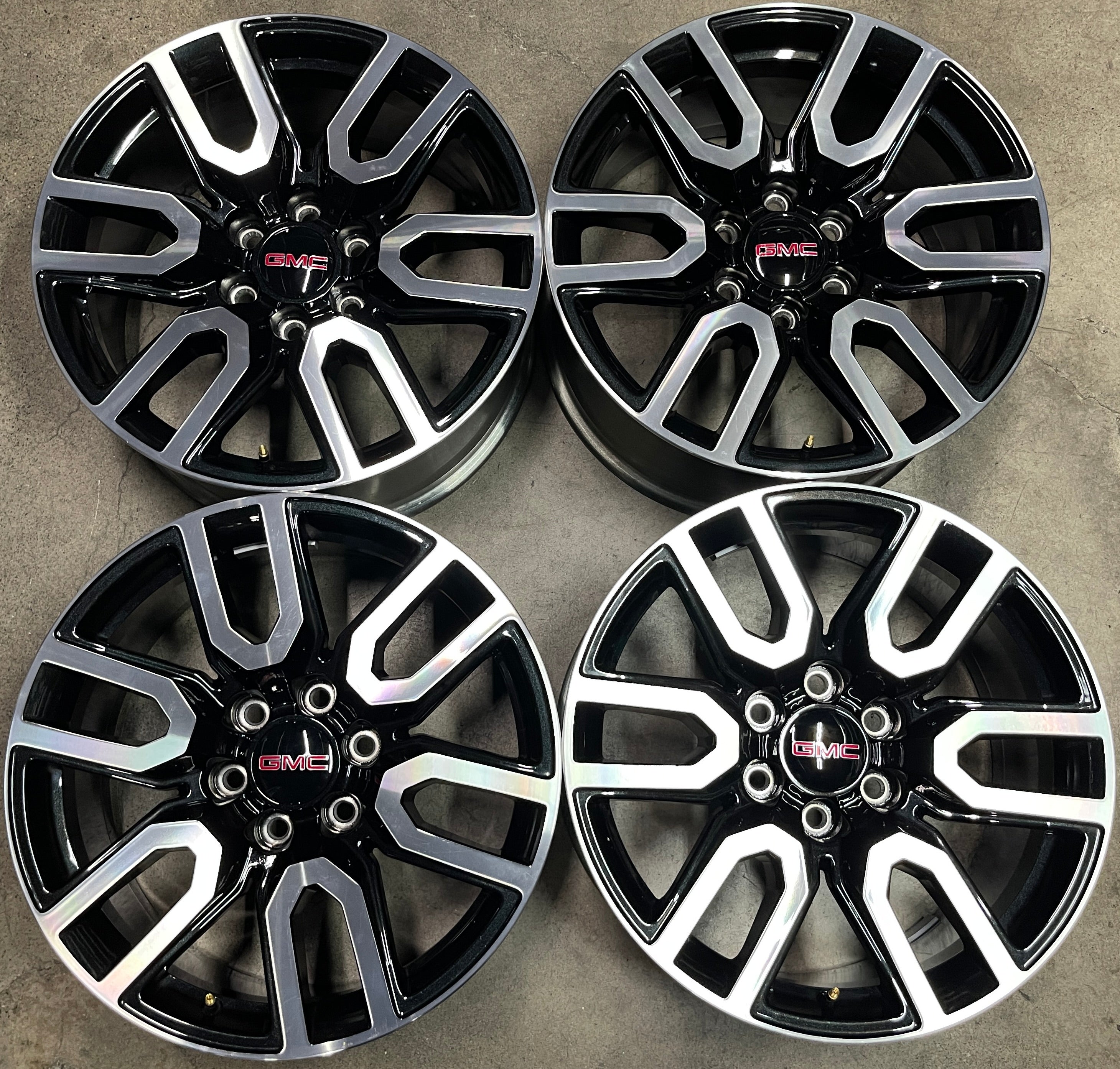 Data Store Rims Four 2025 GMC Sierra Yukon AT4 Factory 20 Wheels 5914 OEM Rims Silvera ...