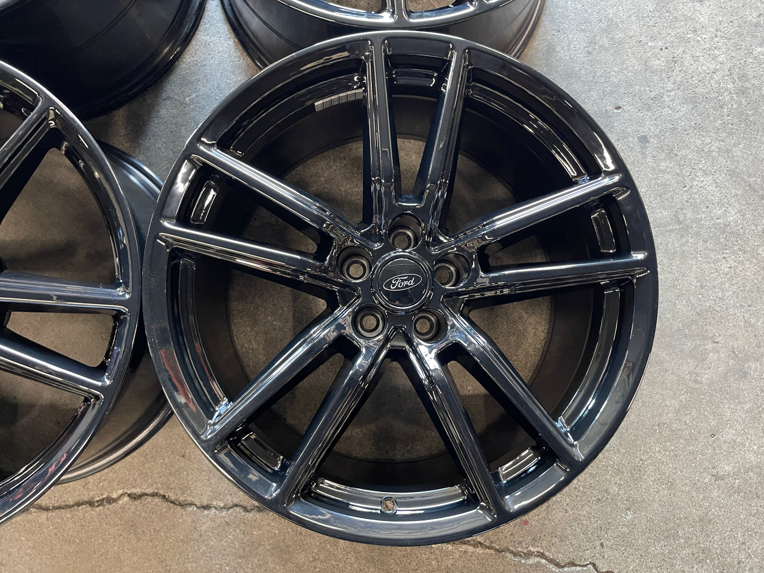 Gt500 Rims 2022 Ford Mustang Shelby GT500 OEM Wheels Rims 20x11 +32 Gloss Black ...