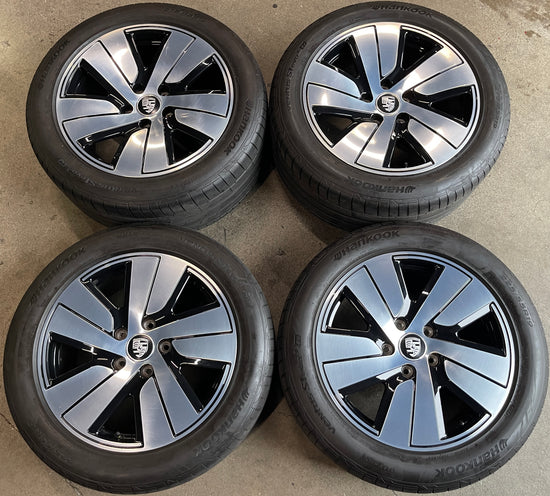 2022 Porsche Taycan S Factory 19 Wheels Tires OEM Rims Hankook 75% tread