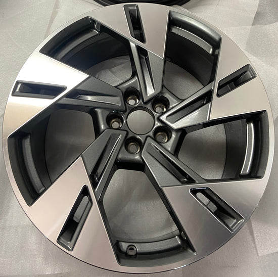 SoCal Wheels - 2020-2023 Audi E-Tron 20 Inch OEM Machined Gray Wheel Rim Take-Off
