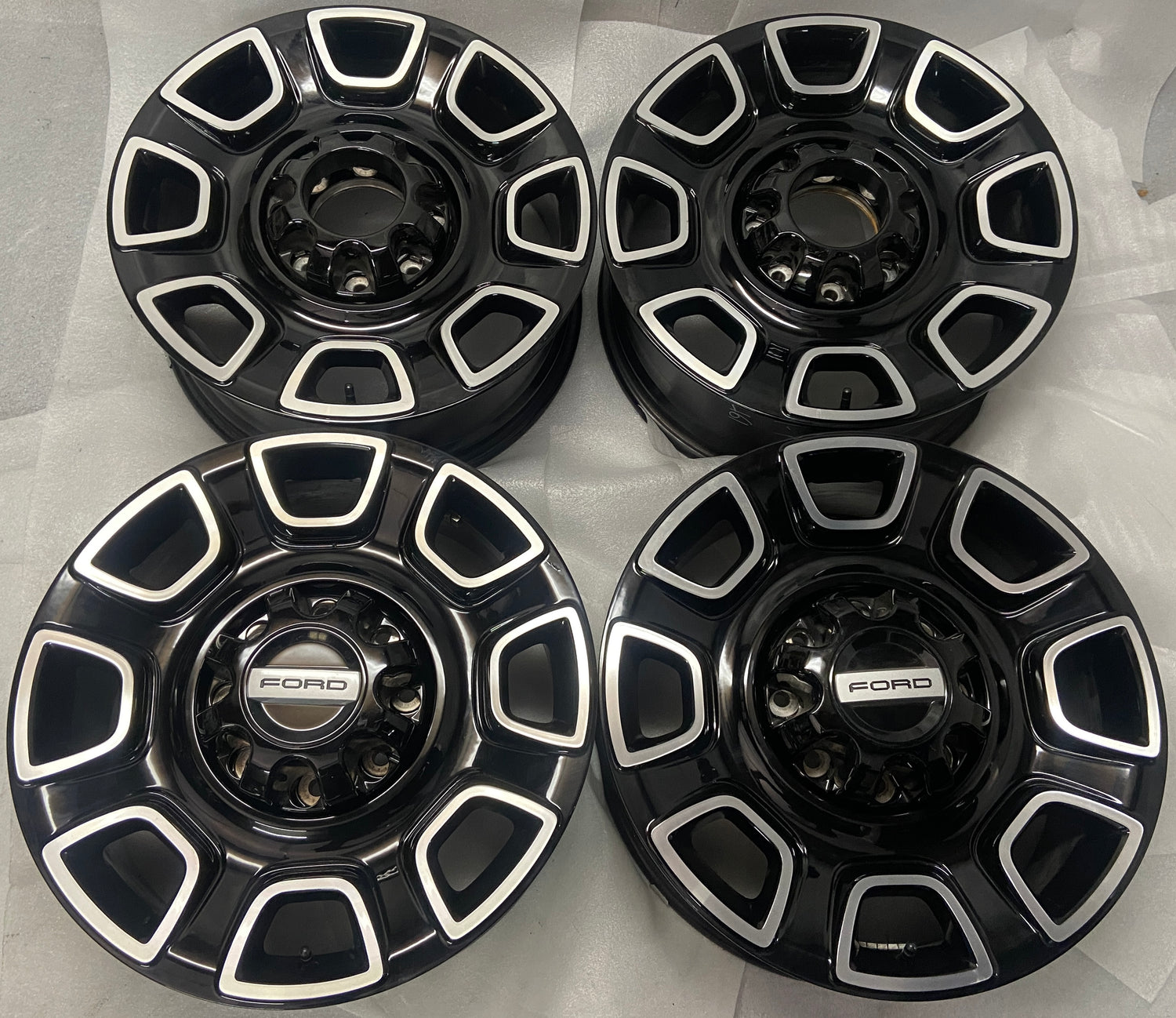 2023-2026 Ford F-250 F-350 OEM 20 Inch Machined Black Wheel Rim Set of 4 | PC3C1007HA RC3C1007HA
