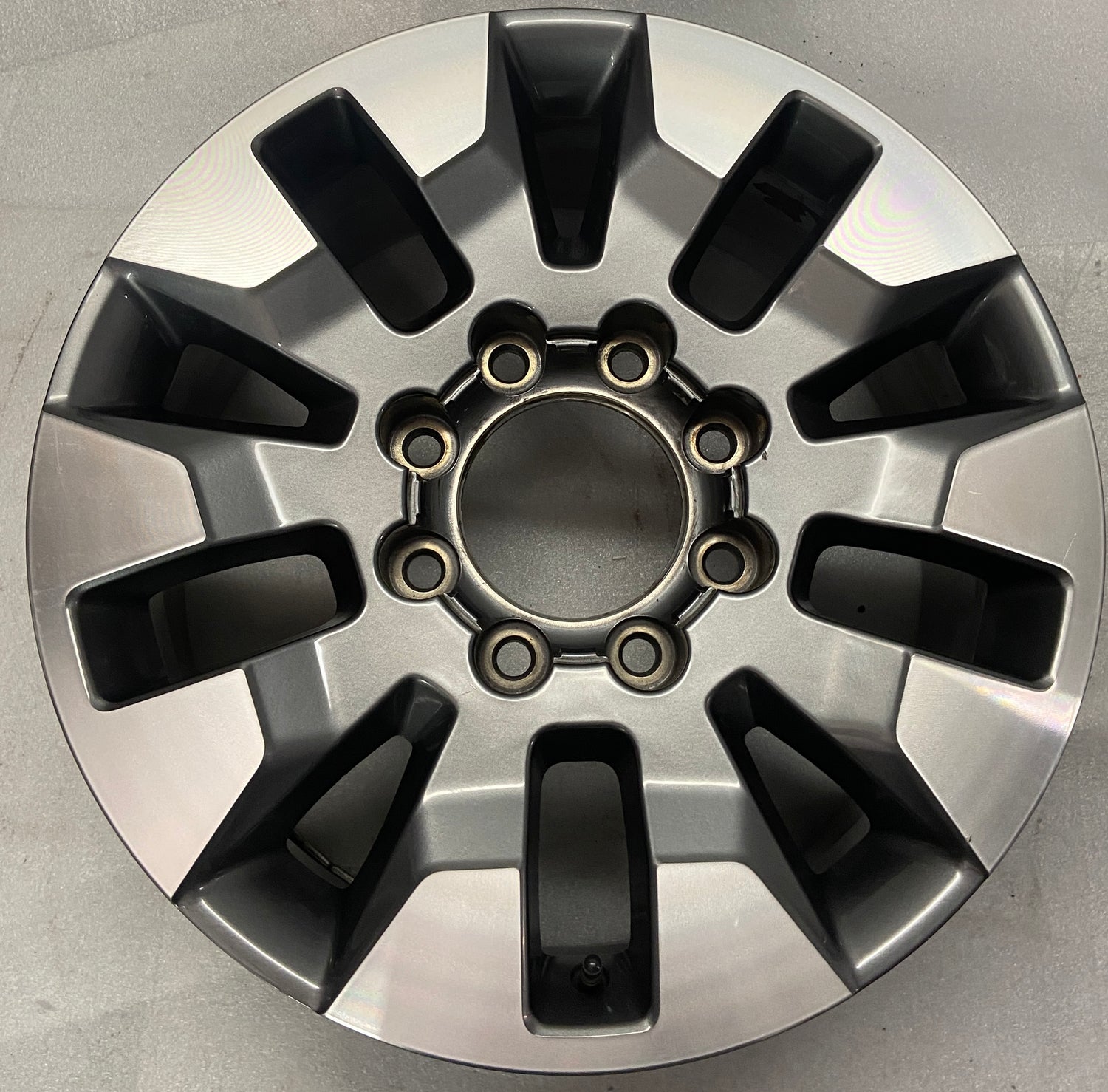 SoCal Wheels - 2021-2025 Chevrolet Silverado 2500 Factory 20 Inch OEM Machined Charcoal Wheel Rim Single Used
