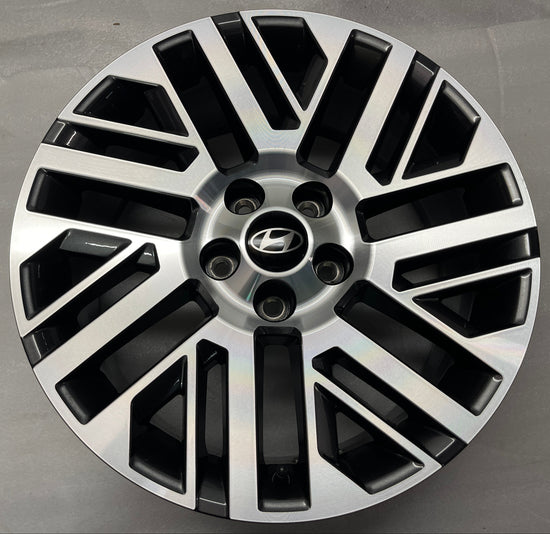 One 2026 Hyundai Palisade Factory 18 Wheel OEM Rim 52910-P9110