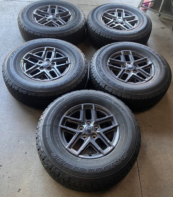 2023 Jeep Wrangler Gladiator JK JL Factory 17" Gray Wheel/Rim Tire Set of 5 OEM Original | 5VH241A7AA 9324