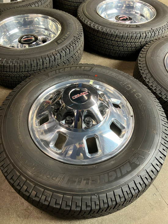 Sold (6) 2026 GMC Sierra 3500HD Dually Factory 18 Wheels Tires Rims OEM 8x210 Michelin