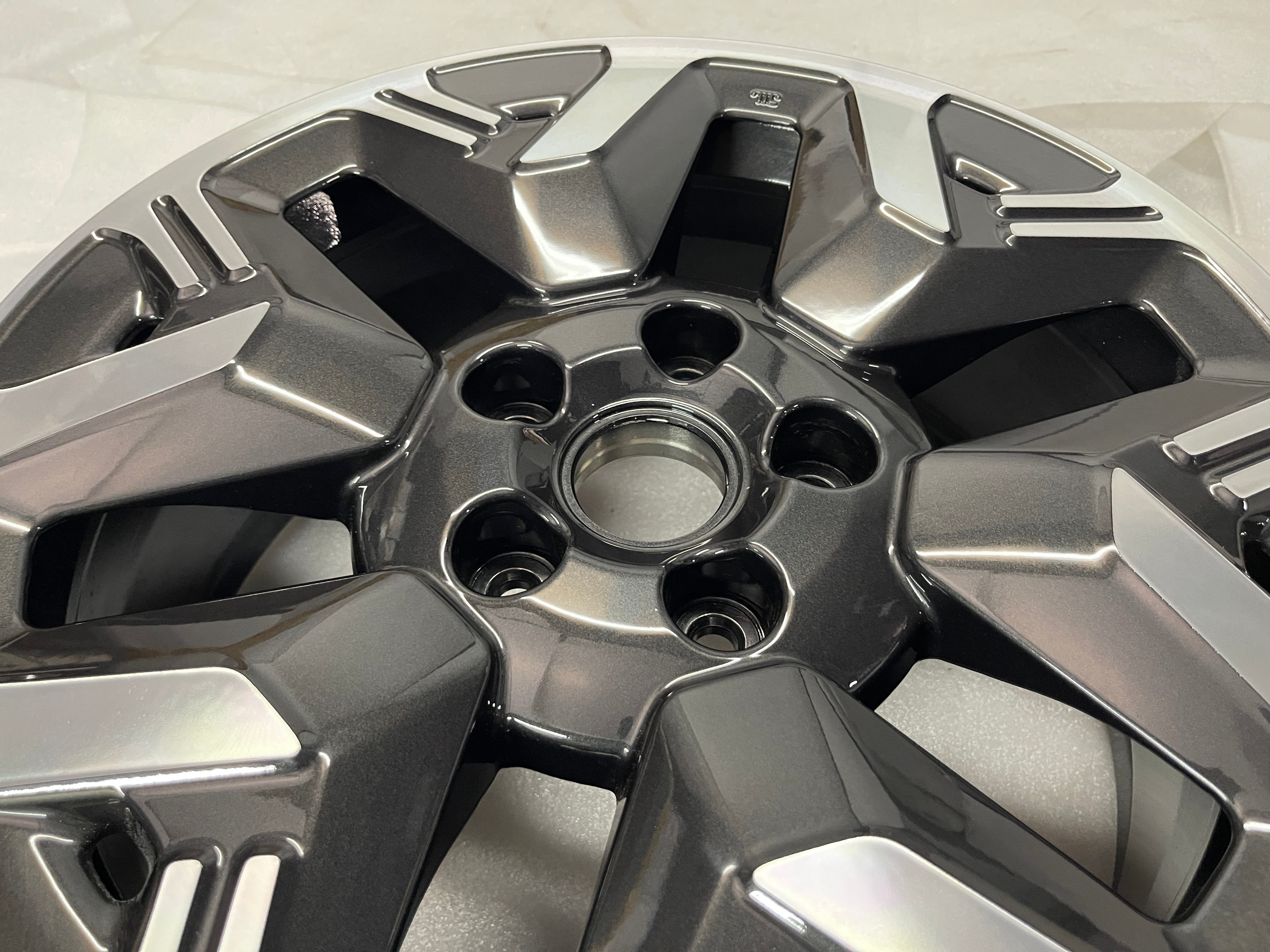 2025-2026 Subaru Forester OEM Wheel Rim 17x7 +48 Machined Face