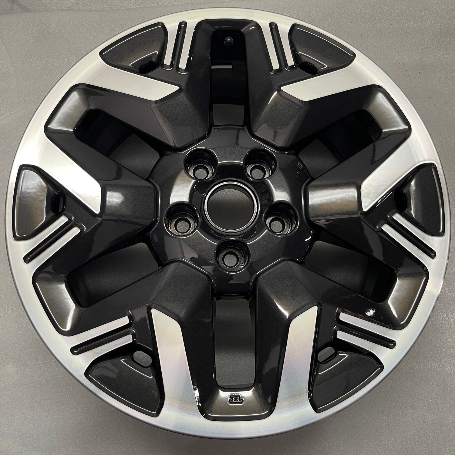 2024 2025 2026 Subaru Forester OEM 17 inch Machined Face Charcoal Wheel Rim E87 94034
