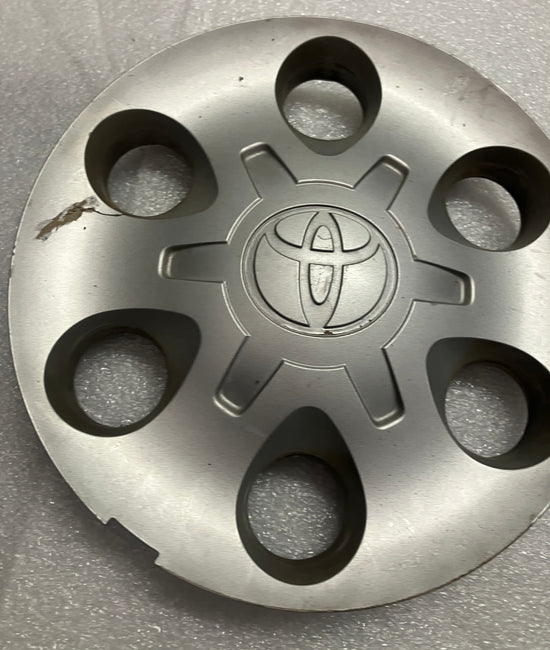 One Center Cap for 2000-2004 Toyota Tundra 426030C030 69395