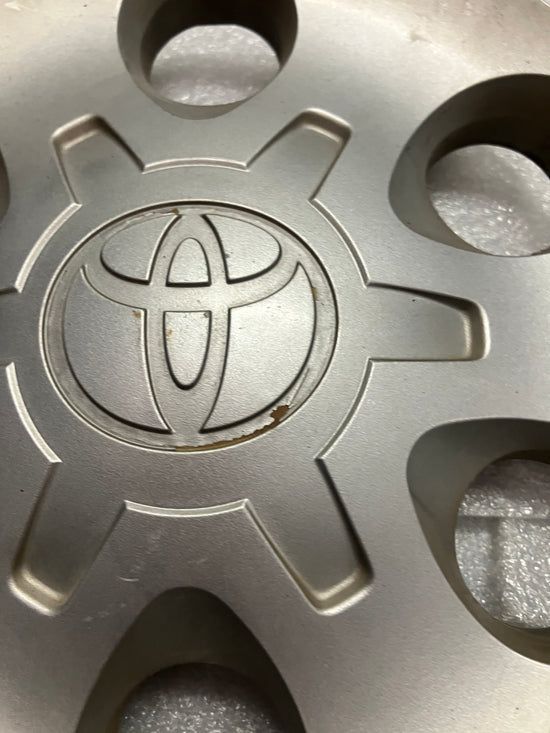 (1) Single Center Cap for 2000-2004 Toyota Tundra 69395 426030C030