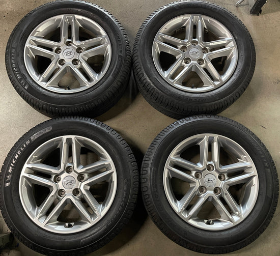 2018-2023 Hyundai Kona Factory 16" Silver Wheel/Rim Tire Set of 4 OEM Original | 52910-J9100 70935