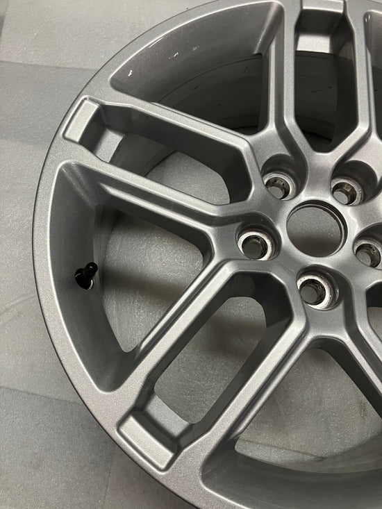 One single 2025 Ford Explorer  Wheel  18" Factory OEM Rim RB5C1007B1A