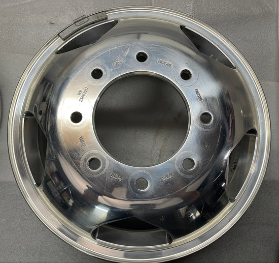Sold One Single (1) 2011-2022 GMC Chevy 3500 Front Dually factory 17 Wheel Rim 5519 OEM