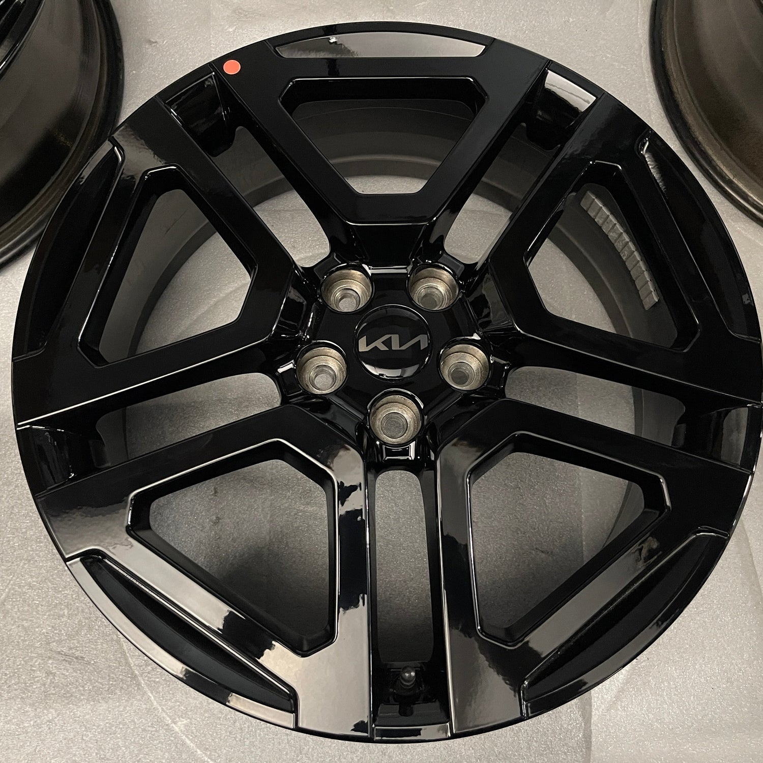 2023 2024 2025 2026 Kia Telluride OEM 20" Gloss Black Wheel Rim 20x7.5 5x114.3 +49.5mm | 52910-S9840 74721