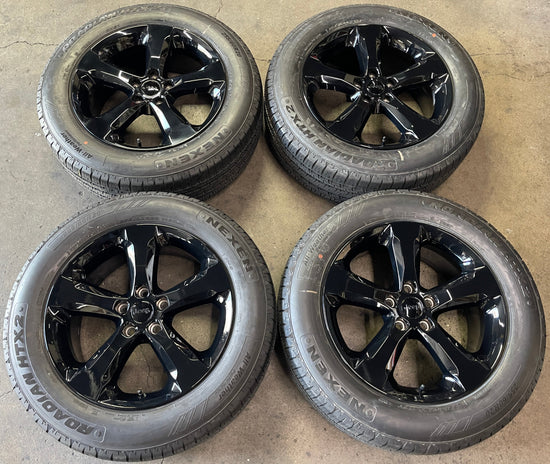 Set of 4 Used OEM 20 Inch Gloss Black Wheels Nexen Roadian 255/60R20 Tires 2021-2025 Jeep Grand Cherokee
