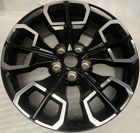 Single 2024 Hyundai Santa Cruz Factory OEM 18" Wheel 70661 52910K5100