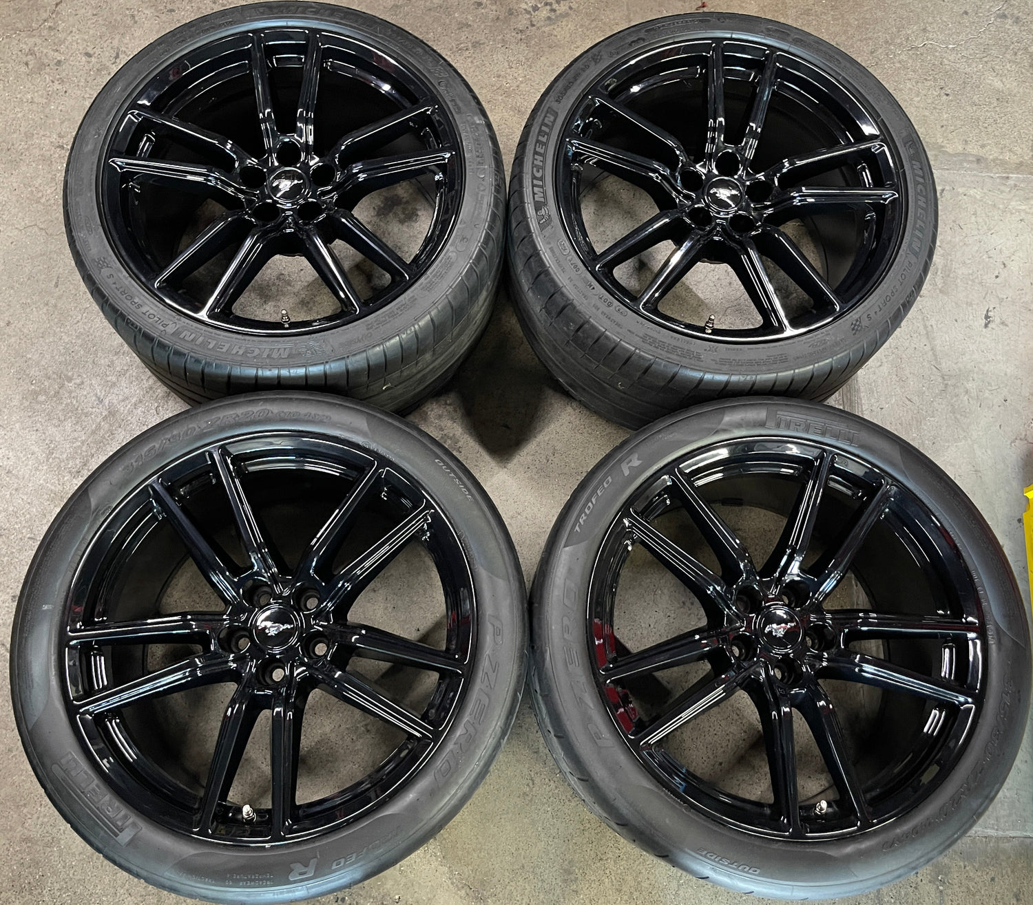 SoCal Wheels - 2022-2024 Ford Mustang Shelby GT500 20 Inch OEM Black Staggered Wheel Tire Set of 4 Gently Used
