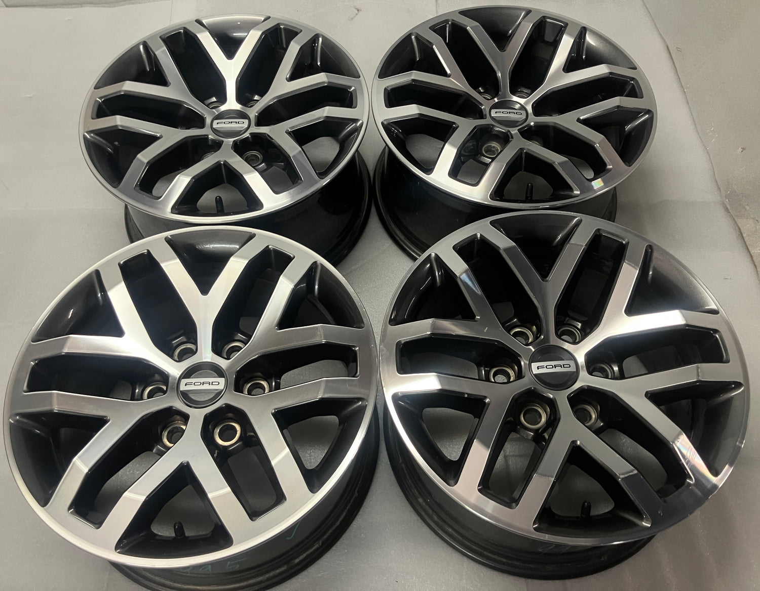 2017-2019 Ford F-150 Raptor OEM Factory 17 Inch Machined Wheel Rim Set of 4 HL3V-1007-AC Used
