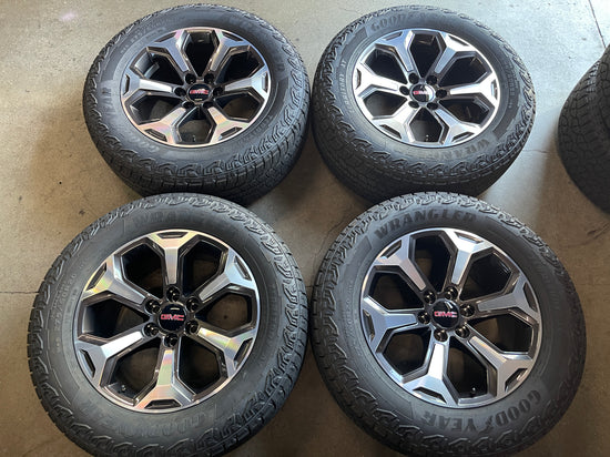 2025 GMC Sierra Factory 20" Machined Face OEM Wheel Rim Tire Set of 4 | 84949606
