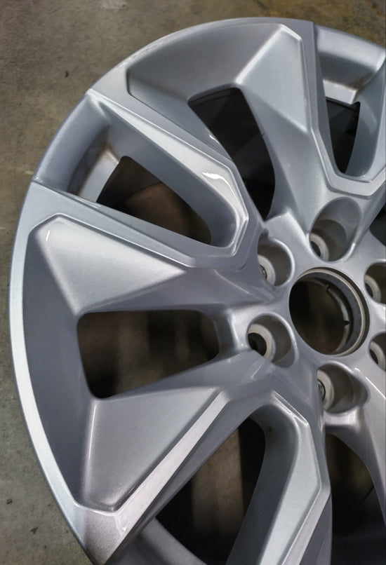 Single (1) 2023 Chevy Silverado LTZ Factory 20 Wheel OEM Rim 5916 Tahoe Suburban