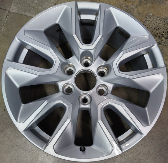 Sold (1) 2023 Chevy Silverado LTZ Factory 20 Wheel OEM Rim 5916 Tahoe Suburban Silver