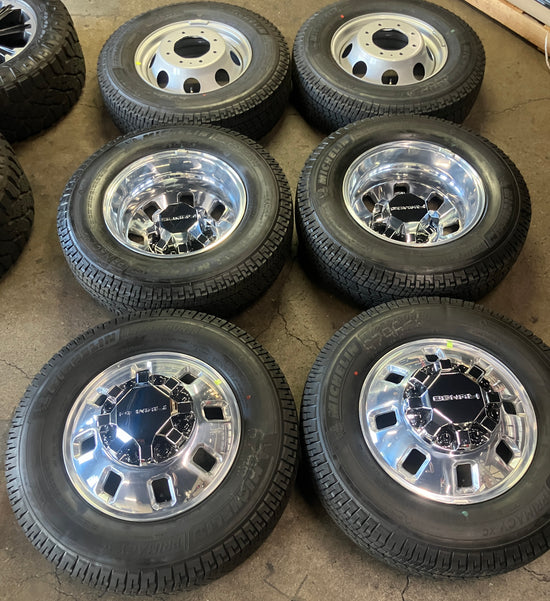 Sold Six 2025 GMC Sierra Denali 3500 HD Dually Factory 18 Wheels Tires Rims OEM 8x210