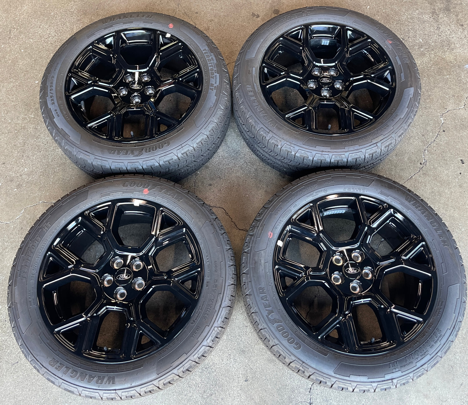 2021-2026 Ford Maverick 19" Gloss Black OEM Wheel/Rim Tire Set of 4 | VZ6J1007AA | 10683A
