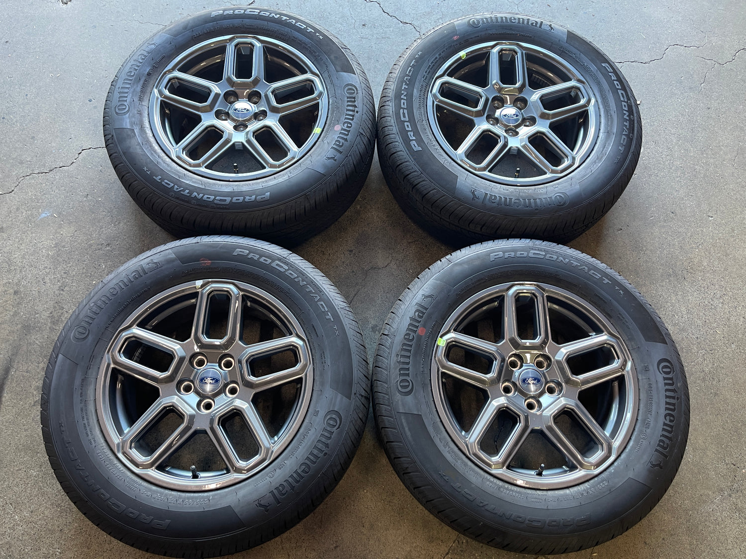 2021-2026 Ford Bronco Sport / Maverick 17" Dark Gray OEM Wheel/Rim Tire Set of 4 | R1PC1007AA | 10673

